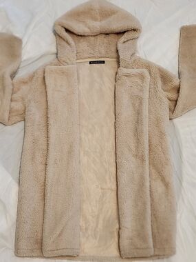 Brandy Melville Hooded Teddy Jacket in Beige Cottagecore Comfort Festivals
